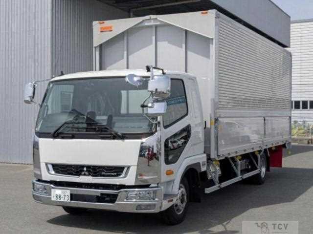 2025 Mitsubishi Fuso Canter