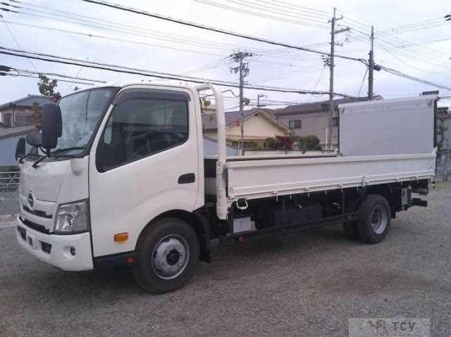 2024 Hino Dutro