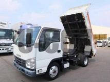 2020 Isuzu Elf Truck