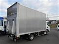 2025 Mitsubishi Fuso Canter