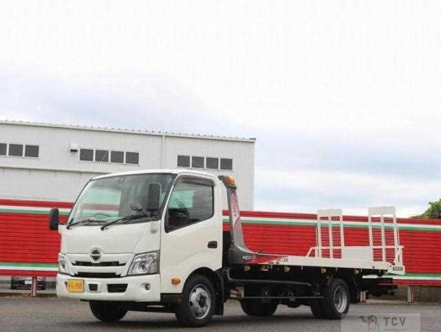 2022 Hino Dutro