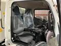 2025 Mitsubishi Fuso Canter