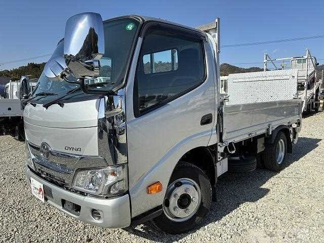 2020 Toyota Dyna Truck