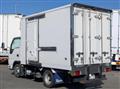 2019 Isuzu Elf Truck