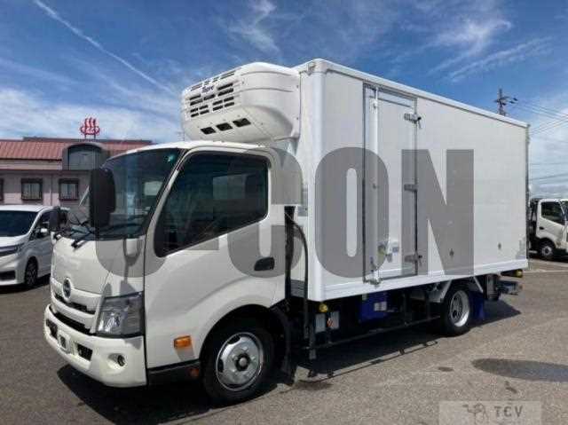 2023 Hino Dutro