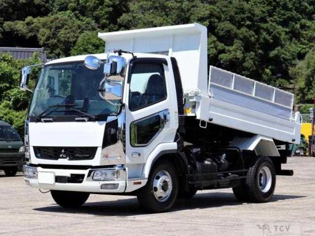 2025 Mitsubishi Fuso Fighter