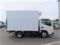 2025 Mitsubishi Fuso Canter