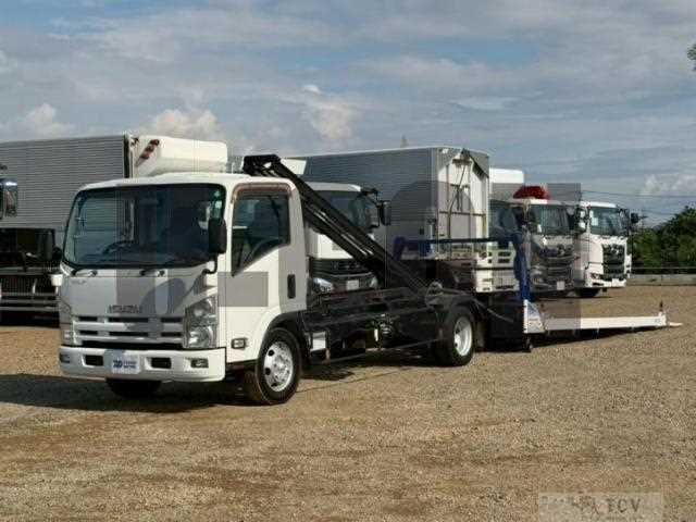 2014 Isuzu Elf Truck