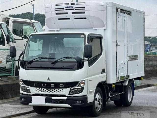 2025 Mitsubishi Fuso Canter