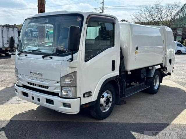 2015 Isuzu Elf Truck