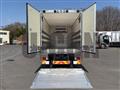 2016 Isuzu Elf Truck