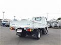 2020 Isuzu Elf Truck