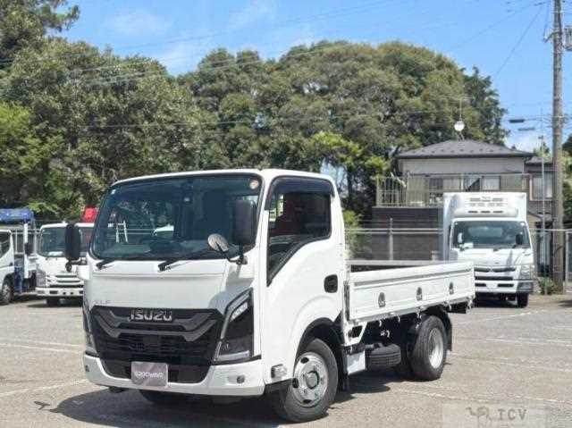 2025 Isuzu Elf Truck