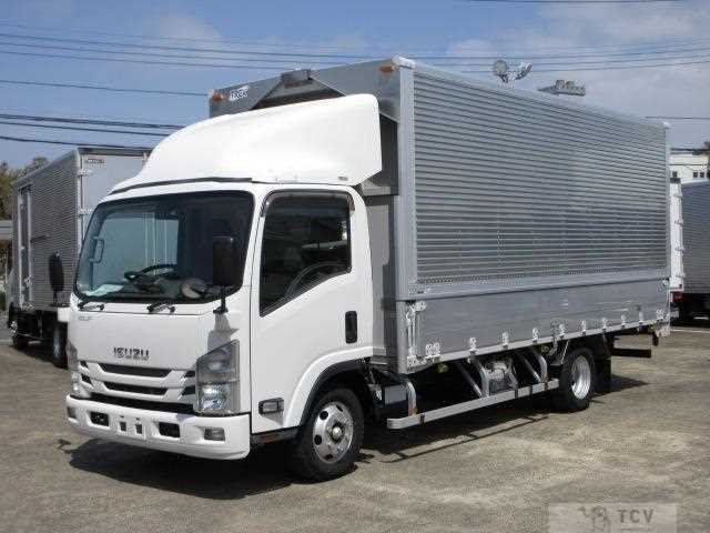 2020 Isuzu Elf Truck