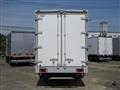 2020 Isuzu Elf Truck