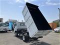 2019 Isuzu Elf Truck
