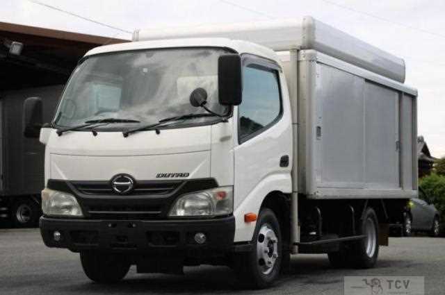 2013 Hino Dutro