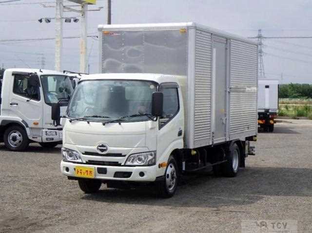 2022 Hino Dutro