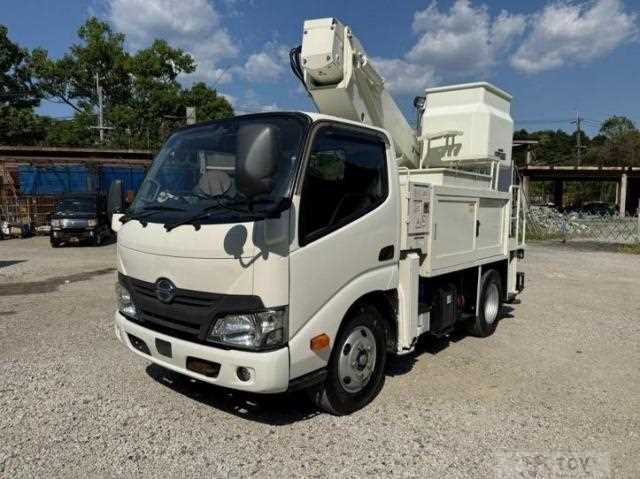 2017 Hino Dutro