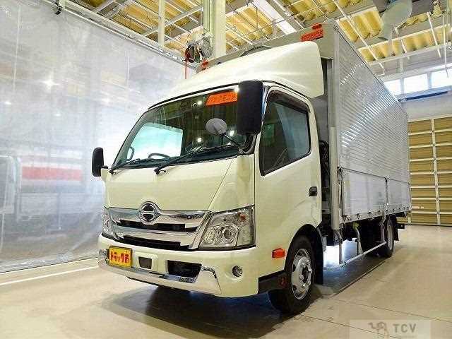 2022 Hino Dutro