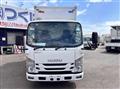 2020 Isuzu Elf Truck
