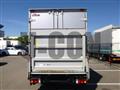 2020 Isuzu Elf Truck