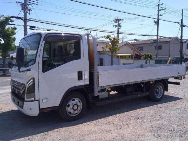 2025 Isuzu Elf Truck