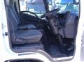2025 Isuzu Elf Truck