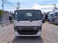 2025 Isuzu Elf Truck