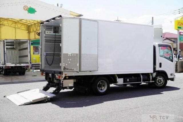 2022 Isuzu Elf Truck