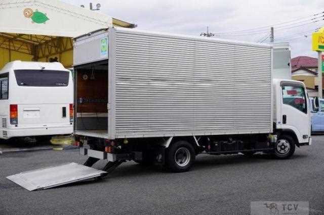 2016 Isuzu Elf Truck