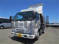 2020 Isuzu Elf Truck