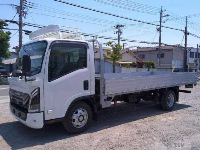 2025 Isuzu Elf Truck