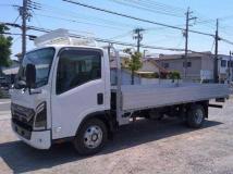2025 Isuzu Elf Truck