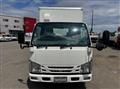 2016 Isuzu Elf Truck