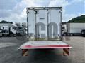 2020 Isuzu Elf Truck
