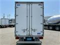 2016 Isuzu Elf Truck