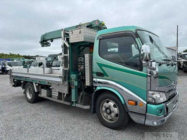 2022 Hino Dutro