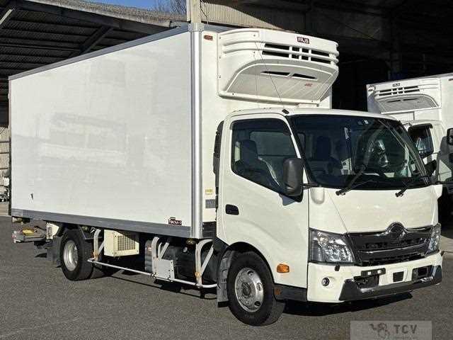 2021 Hino Dutro