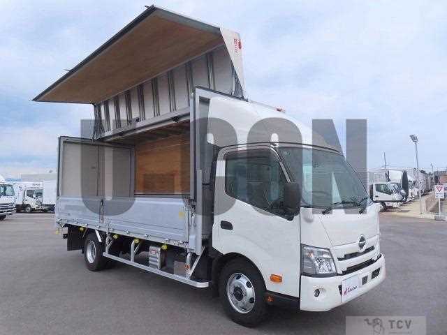 2022 Hino Dutro
