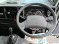 2020 Isuzu Elf Truck