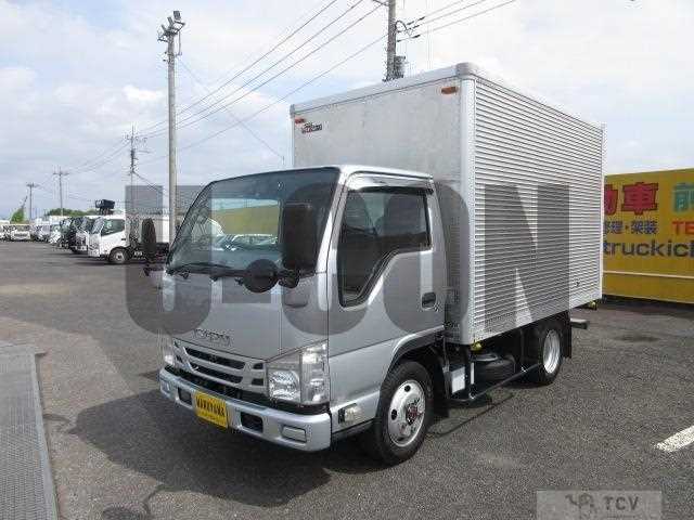 2017 Isuzu Elf Truck