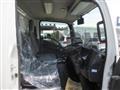 2023 Isuzu Elf Truck