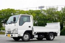 2017 Isuzu Elf Truck