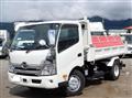 2022 Hino Dutro