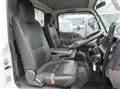 2010 Isuzu Elf Truck