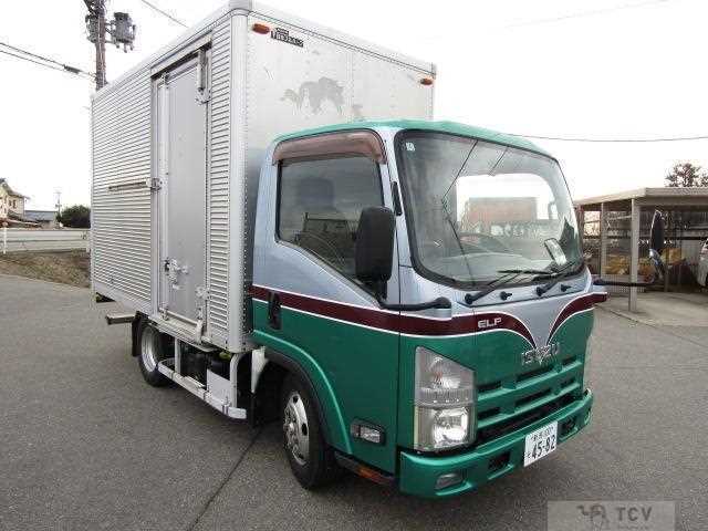 2012 Isuzu Elf Truck