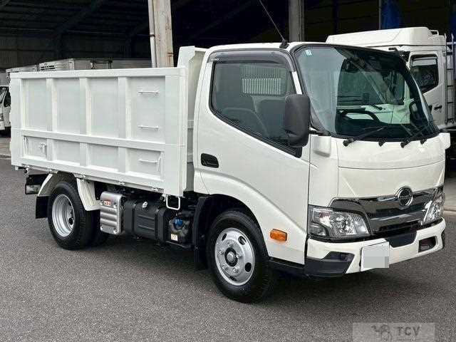 2026 Hino Dutro
