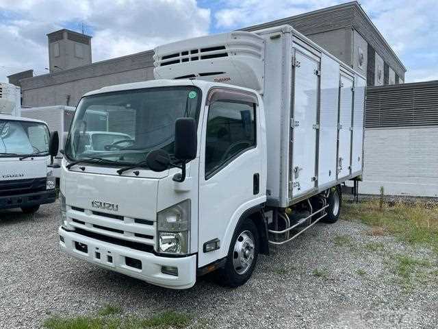 2013 Isuzu Elf Truck