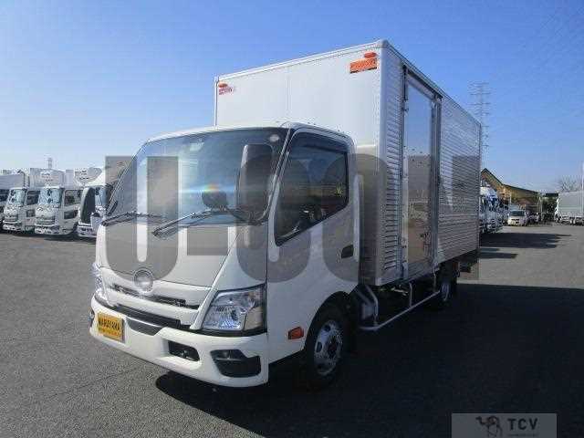 2025 Hino Dutro